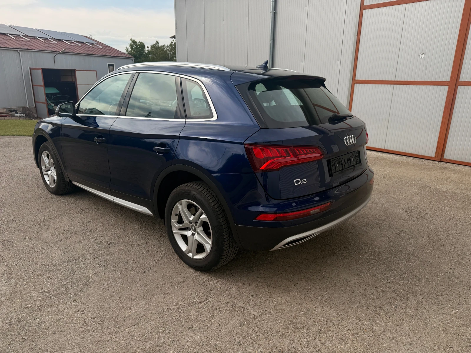 Audi Q5  2.0 TDI, 80000 км , Quattro 4x4  - изображение 7 | Auto.bg Audi Q5  2.0 TDI, 80000 км , Quattro 4x4  - изображение 7