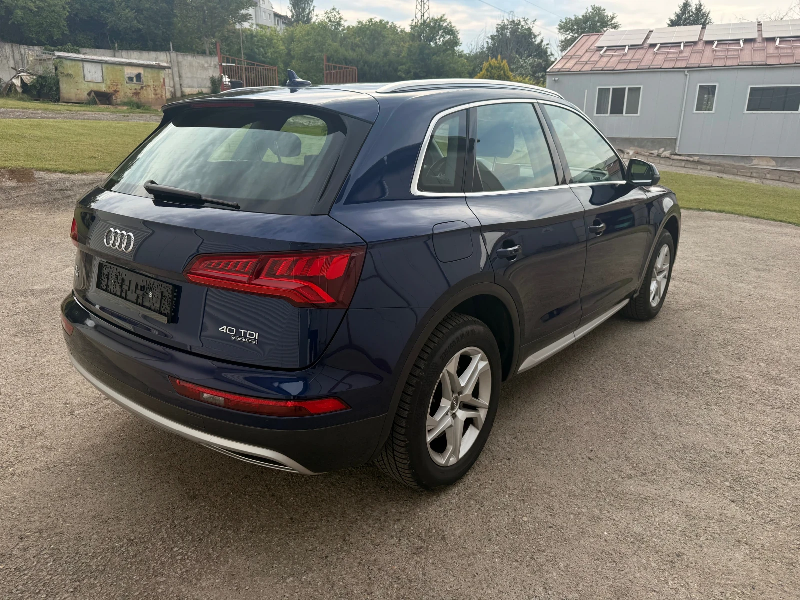 Audi Q5  2.0 TDI, 80000 км , Quattro 4x4  - изображение 5 | Auto.bg Audi Q5  2.0 TDI, 80000 км , Quattro 4x4  - изображение 5
