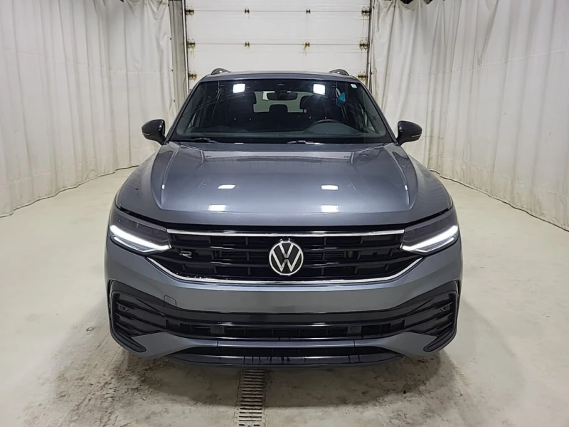VW Tiguan * COMFORTLINE R LINE BLACK EDITION * CARFAX * БЕЗ  - 47000 лв. / 24030.72 € - 32157513 1 | Car24.bg VW Tiguan * COMFORTLINE R LINE BLACK EDITION * CARFAX * БЕЗ  - 47000 лв. / 24030.72 € - 32157513 1