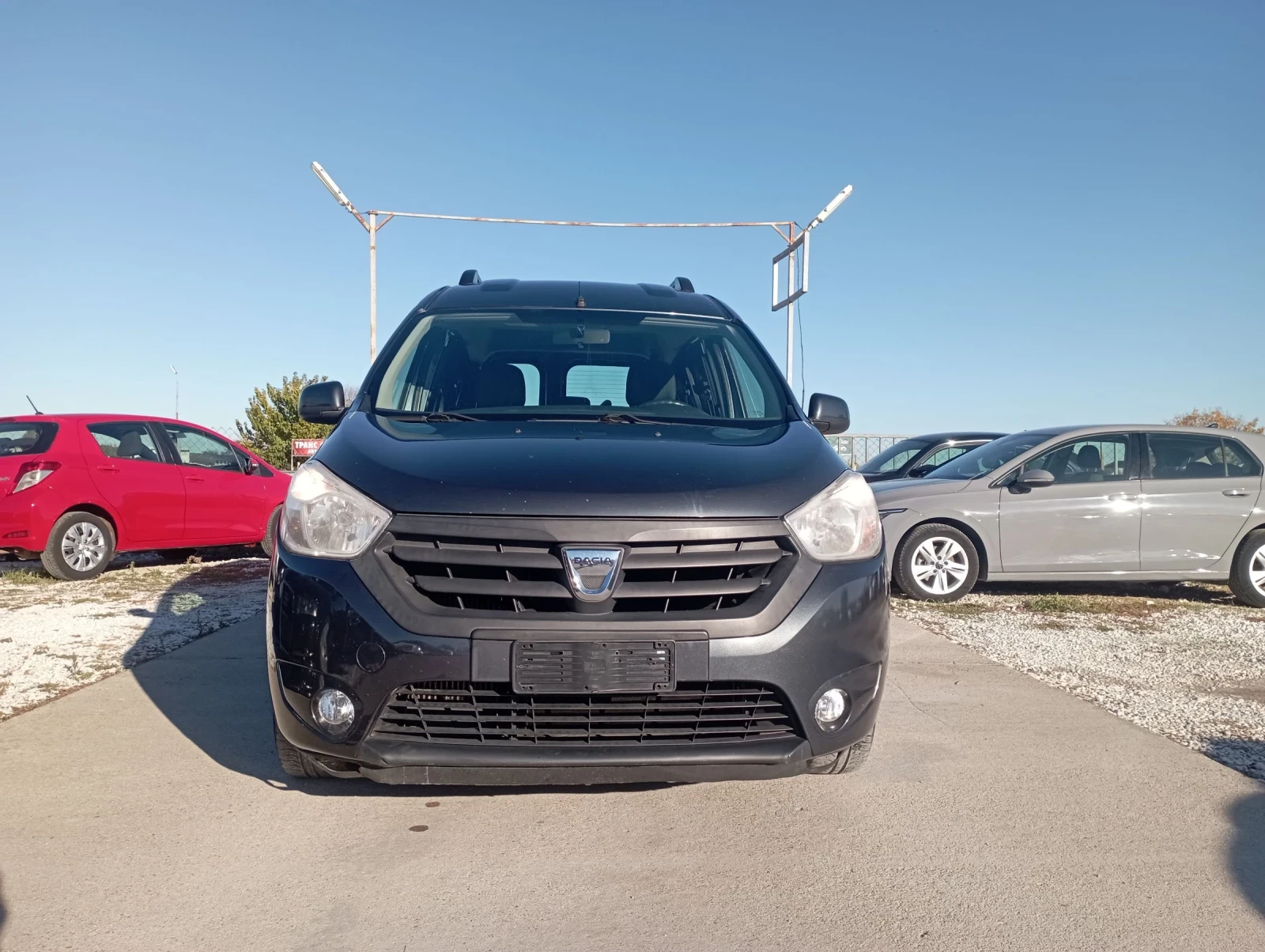 Dacia Dokker 5 врати, Италия  - изображение 2 | Auto.bg Dacia Dokker 5 врати, Италия  - изображение 2