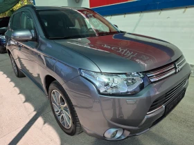 Mitsubishi Outlander 2.0i Phev-4wd /Auto/Navi/Koja/Camera/Xenon/L