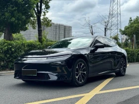 Снимка Xpeng P7
