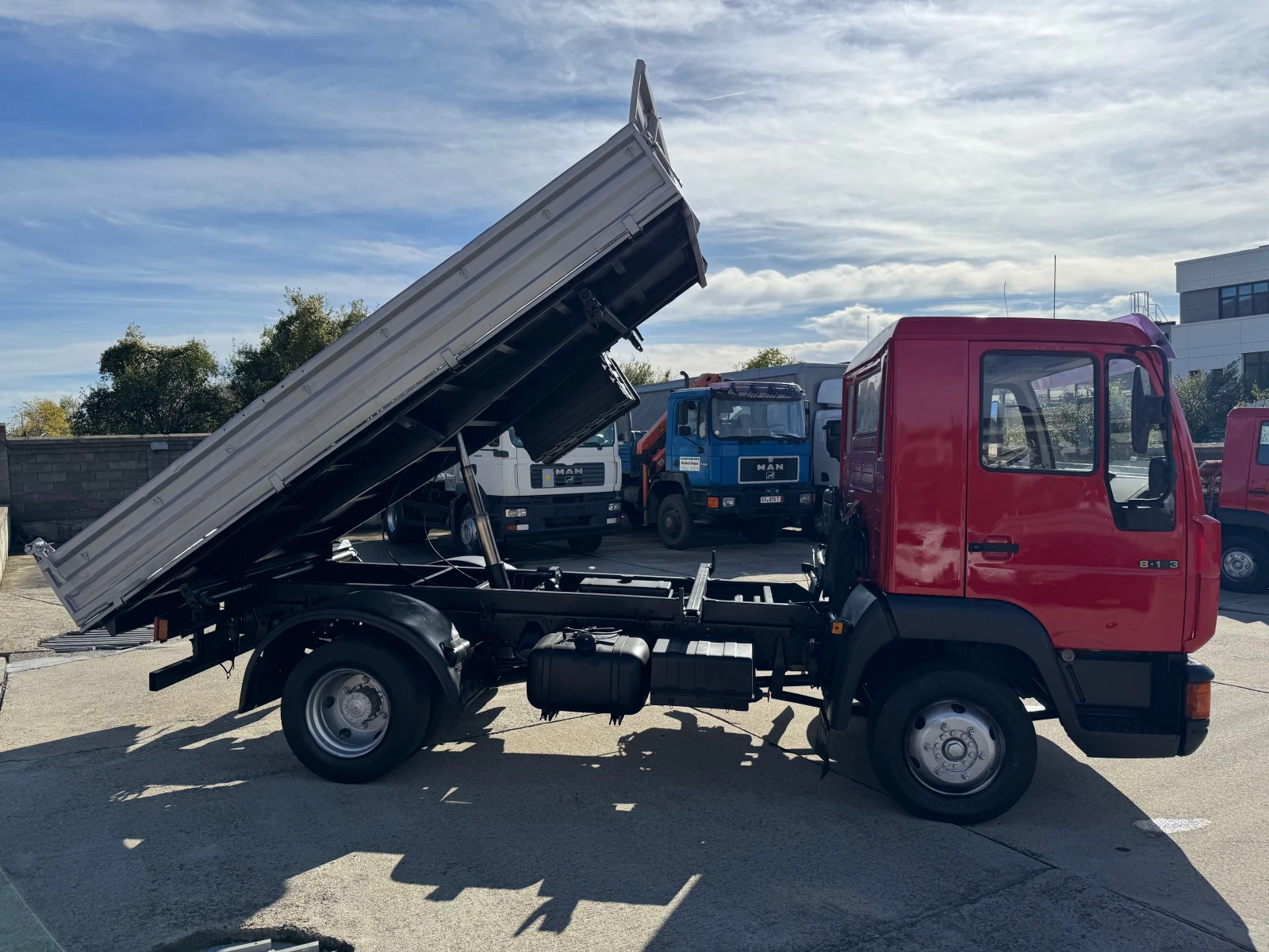 Man 8.163 тристранен самосвал 3.90м  - изображение 5 | Auto.bg Man 8.163 тристранен самосвал 3.90м  - изображение 5