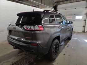 Jeep Cherokee * TRAILHAWK * CARFAX * | Auto.bg — изображение 3 Jeep Cherokee * TRAILHAWK * CARFAX * | Auto.bg — изображение 3