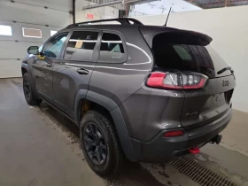 Jeep Cherokee * TRAILHAWK * CARFAX * | Auto.bg — изображение 5 Jeep Cherokee * TRAILHAWK * CARFAX * | Auto.bg — изображение 5