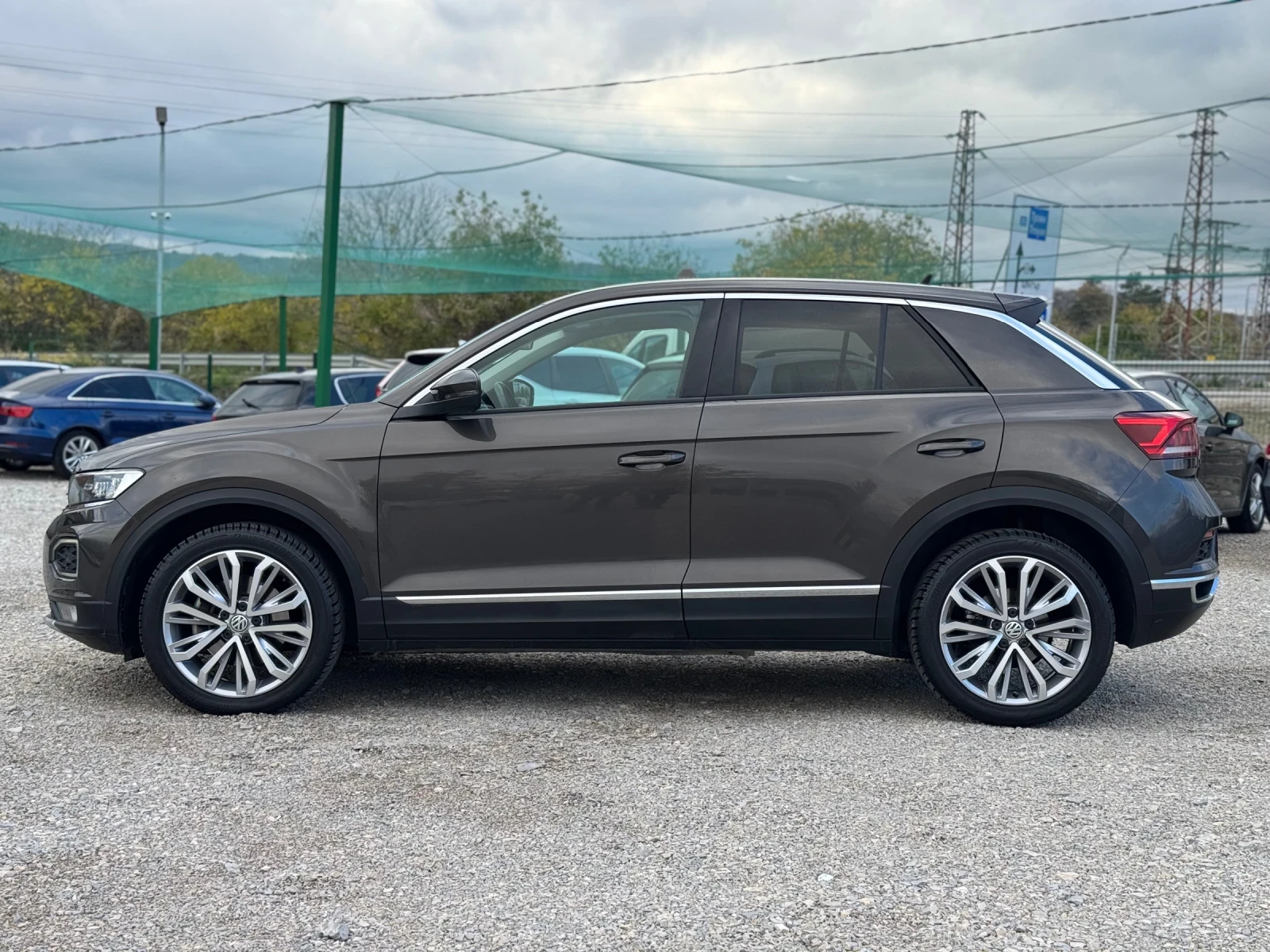 VW T-Roc Full Led, Digital, 4-Motion, Автомат, 150к.с - изображение 2 | Auto.bg VW T-Roc Full Led, Digital, 4-Motion, Автомат, 150к.с - изображение 2