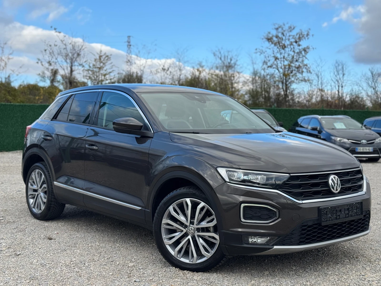 VW T-Roc Full Led, Digital, 4-Motion, Автомат, 150к.с - изображение 7 | Auto.bg VW T-Roc Full Led, Digital, 4-Motion, Автомат, 150к.с - изображение 7
