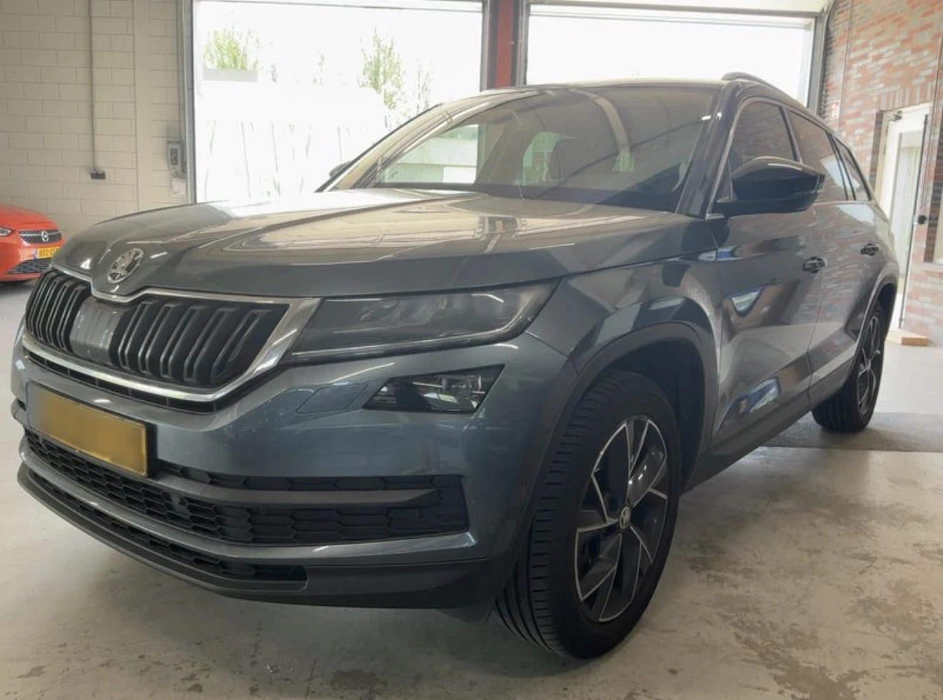 Skoda Kodiaq 2.0TSI-4х4 Лизинг през Уникредит по 250 евро | Auto.bg — изображение 1 Skoda Kodiaq 2.0TSI-4х4 Лизинг през Уникредит по 250 евро | Auto.bg — изображение 1