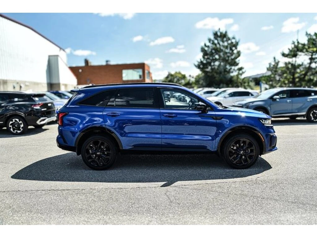 Kia Sorento X-LINE EX* DISTRONIC* LANE ASSIST* ПАНО* CARPLAY - изображение 3 | Auto.bg Kia Sorento X-LINE EX* DISTRONIC* LANE ASSIST* ПАНО* CARPLAY - изображение 3