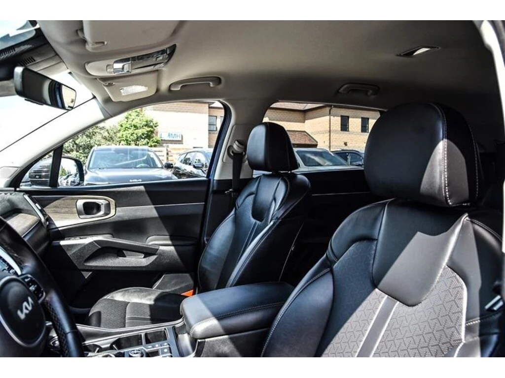 Kia Sorento X-LINE EX* DISTRONIC* LANE ASSIST* ПАНО* CARPLAY - изображение 10 | Auto.bg Kia Sorento X-LINE EX* DISTRONIC* LANE ASSIST* ПАНО* CARPLAY - изображение 10