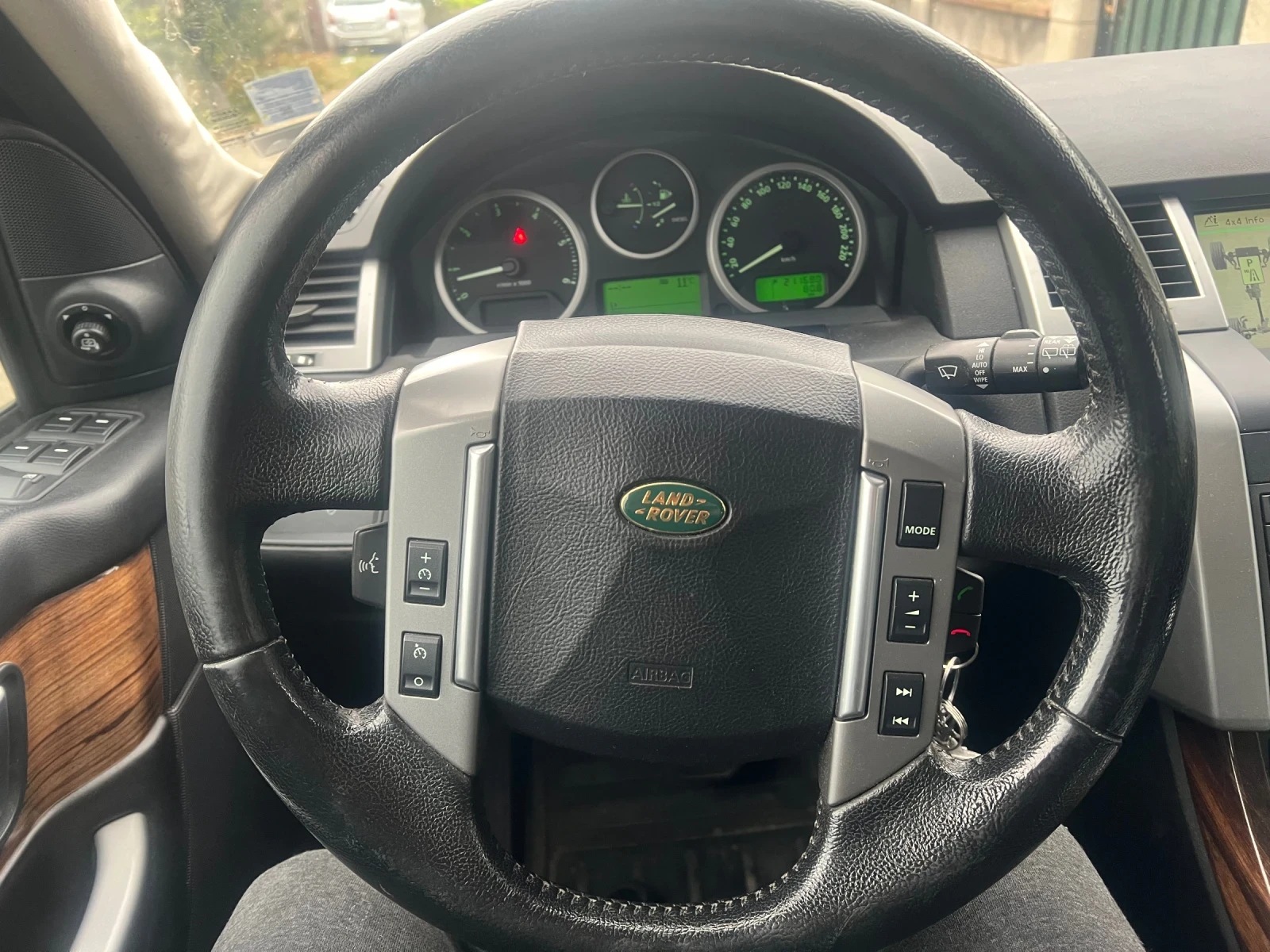 Land Rover Range Rover Sport 3.6 TDV8 - изображение 8 | Auto.bg Land Rover Range Rover Sport 3.6 TDV8 - изображение 8