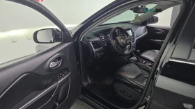 Jeep Cherokee * 2.4* Longitude High* AWD* КОЖА* ПОДГРЕВ* ПАНОРАМ | Auto.bg — изображение 11 Jeep Cherokee * 2.4* Longitude High* AWD* КОЖА* ПОДГРЕВ* ПАНОРАМ | Auto.bg — изображение 11