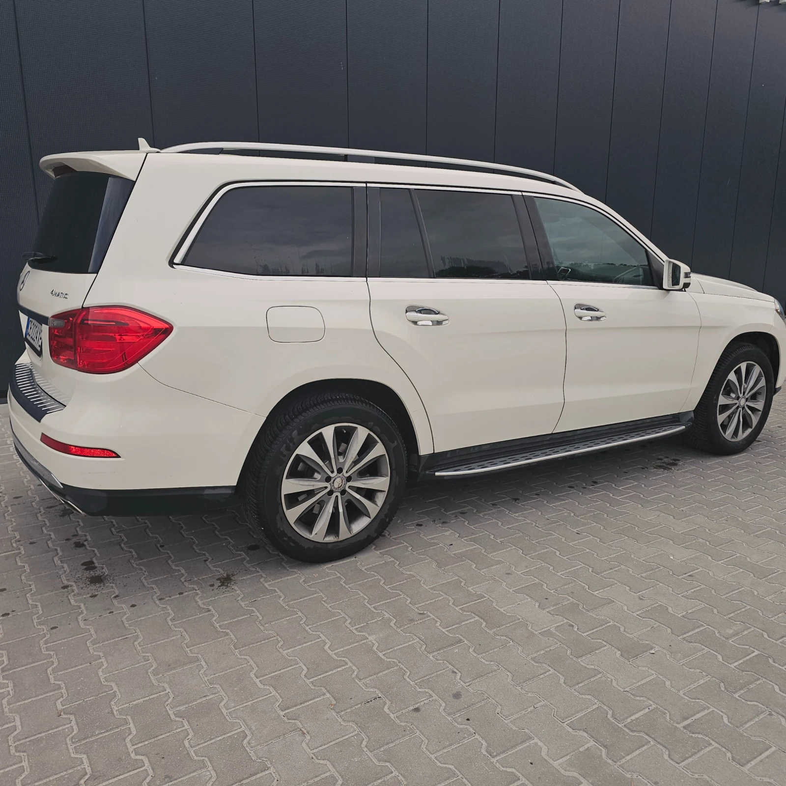 Mercedes-Benz GL 450 ПАНО* ОБДУХВАНЕ* ОБСЛУЖЕН - изображение 10 | Auto.bg Mercedes-Benz GL 450 ПАНО* ОБДУХВАНЕ* ОБСЛУЖЕН - изображение 10