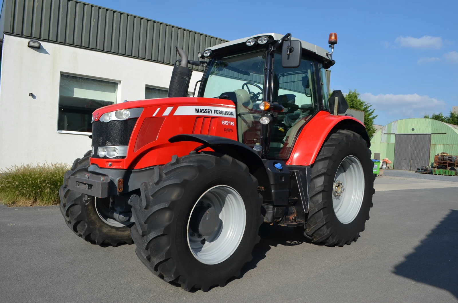 Трактор Massey Ferguson 6616 Dyna-6 | Auto.bg — изображение 1 Трактор Massey Ferguson 6616 Dyna-6 | Auto.bg — изображение 1