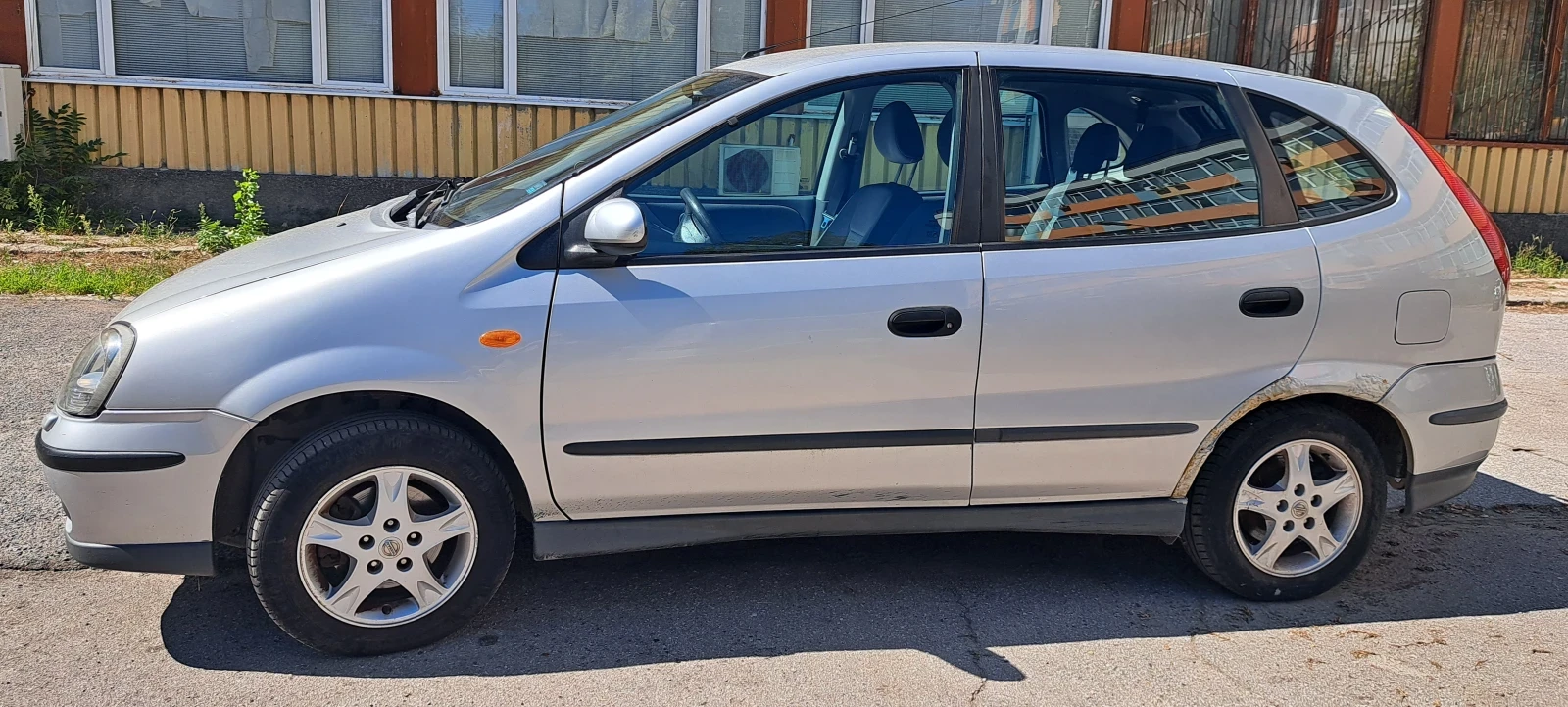 Nissan Almera tino undefined | Auto.bg — изображение 1 Nissan Almera tino undefined | Auto.bg — изображение 1