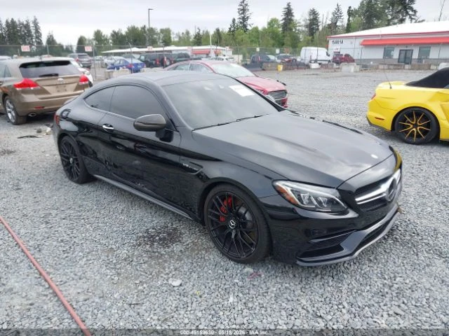 Mercedes-Benz C 63 AMG * S* КОЖА* ПОДГРЕВ* ПАНОРАМА* HEAD-UP* | Auto.bg — изображение 1 Mercedes-Benz C 63 AMG * S* КОЖА* ПОДГРЕВ* ПАНОРАМА* HEAD-UP* | Auto.bg — изображение 1