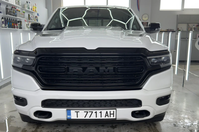 Dodge RAM 1500 Night Edition Pack | 5.7L HEMI V8 eTorque | Borla - 66000 € / 129084.78 лв. - 17616859 1 | Car24.bg Dodge RAM 1500 Night Edition Pack | 5.7L HEMI V8 eTorque | Borla - 66000 € / 129084.78 лв. - 17616859 1