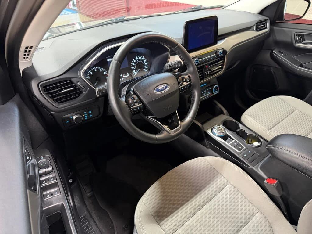 Ford Escape * АВТО КРЕДИТ* ЦЕНА ДО БГ * СЕРВИЗНА ИСТОРИЯ *  - изображение 10 | Auto.bg Ford Escape * АВТО КРЕДИТ* ЦЕНА ДО БГ * СЕРВИЗНА ИСТОРИЯ *  - изображение 10