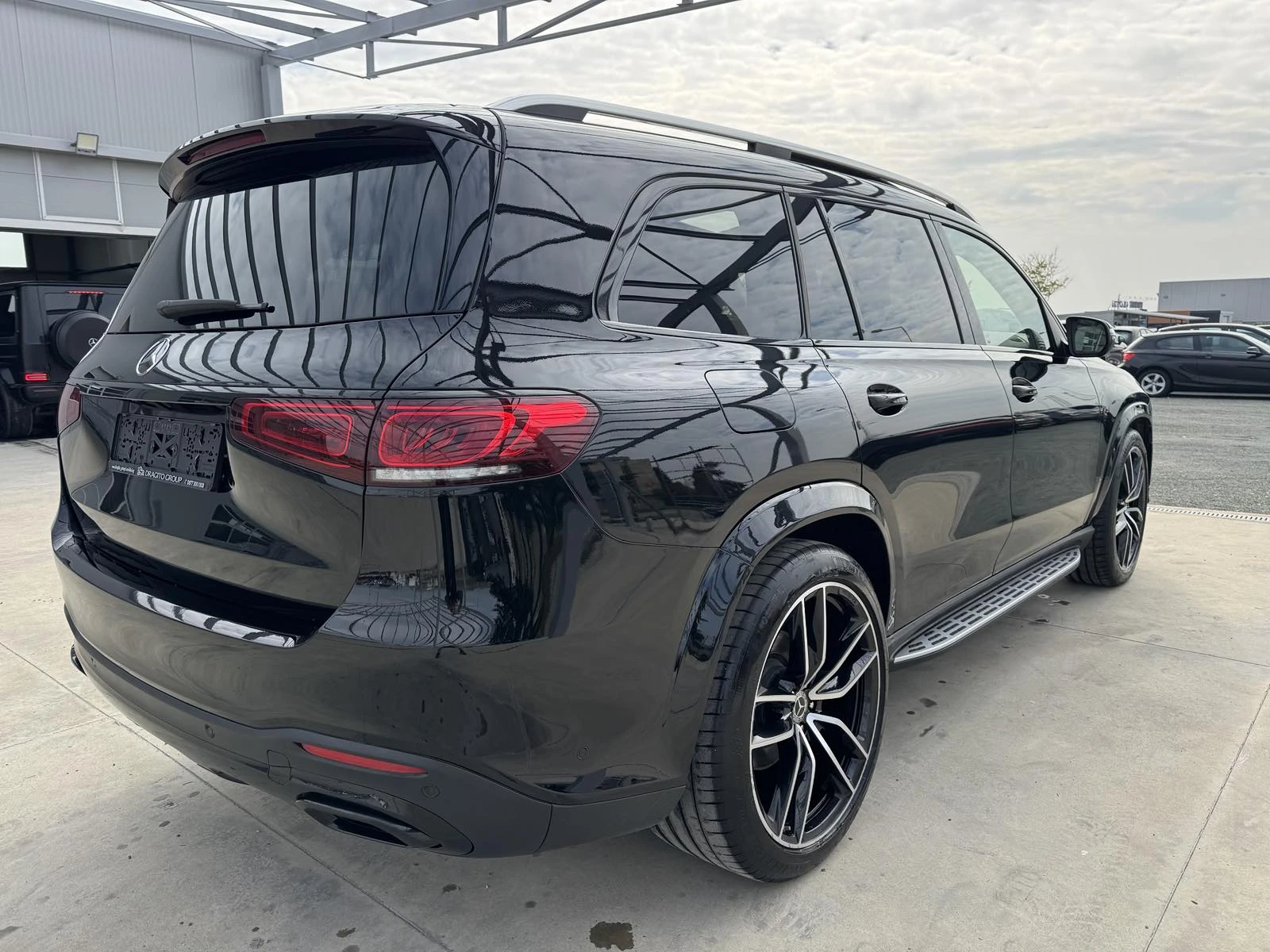 Mercedes-Benz GLS 400  d* 330ps* 4M* AMG Line* 7м* 3xTV* Night * 360*  - изображение 5 | Auto.bg Mercedes-Benz GLS 400  d* 330ps* 4M* AMG Line* 7м* 3xTV* Night * 360*  - изображение 5