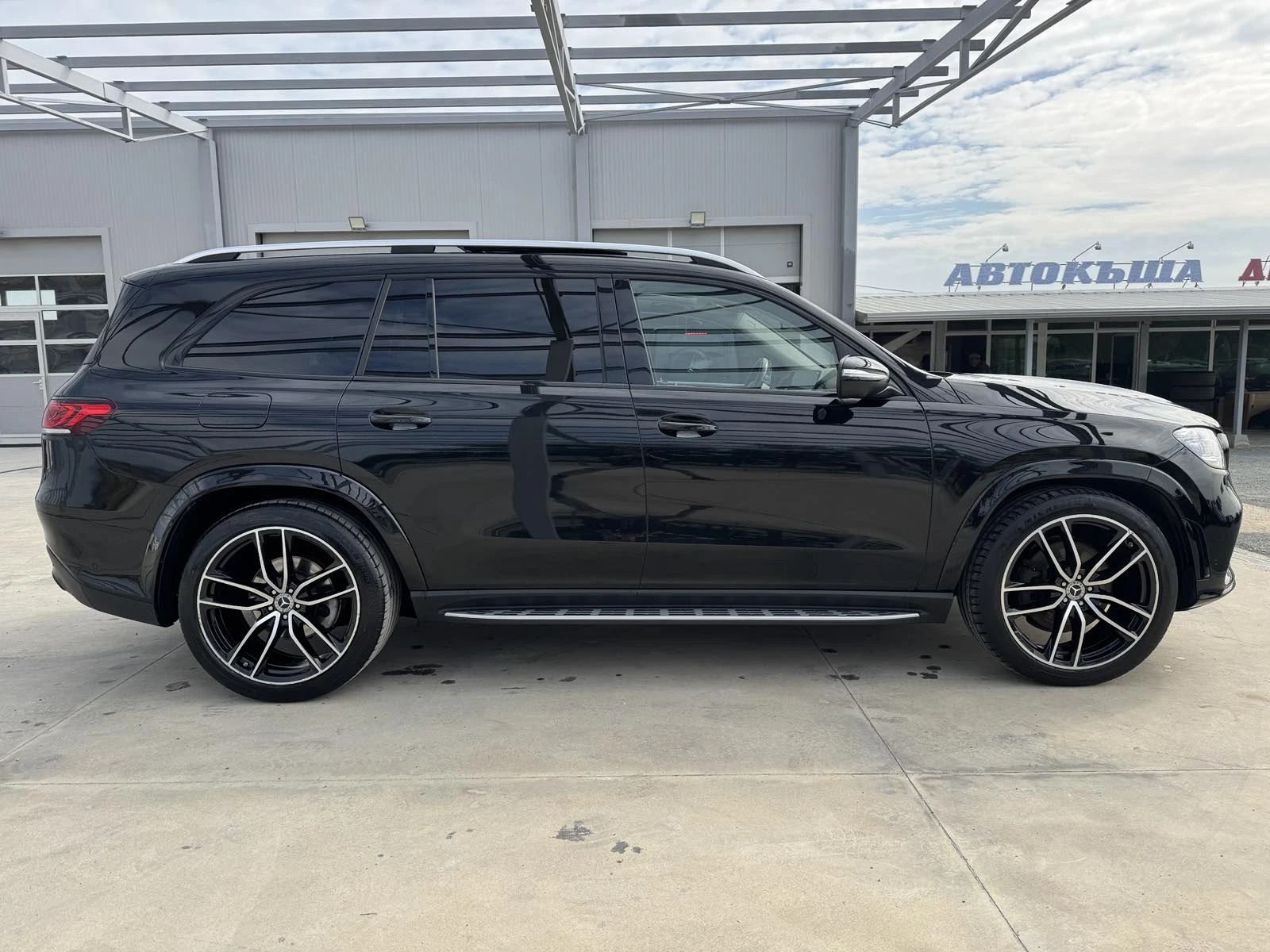 Mercedes-Benz GLS 400  d* 330ps* 4M* AMG Line* 7м* 3xTV* Night * 360*  - изображение 6 | Auto.bg Mercedes-Benz GLS 400  d* 330ps* 4M* AMG Line* 7м* 3xTV* Night * 360*  - изображение 6