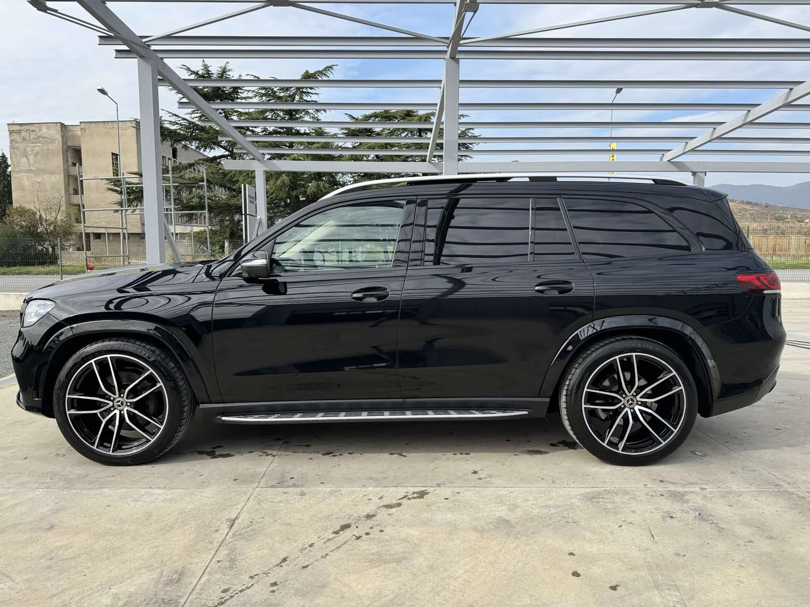 Mercedes-Benz GLS 400  d* 330ps* 4M* AMG Line* 7м* 3xTV* Night * 360*  - изображение 2 | Auto.bg Mercedes-Benz GLS 400  d* 330ps* 4M* AMG Line* 7м* 3xTV* Night * 360*  - изображение 2