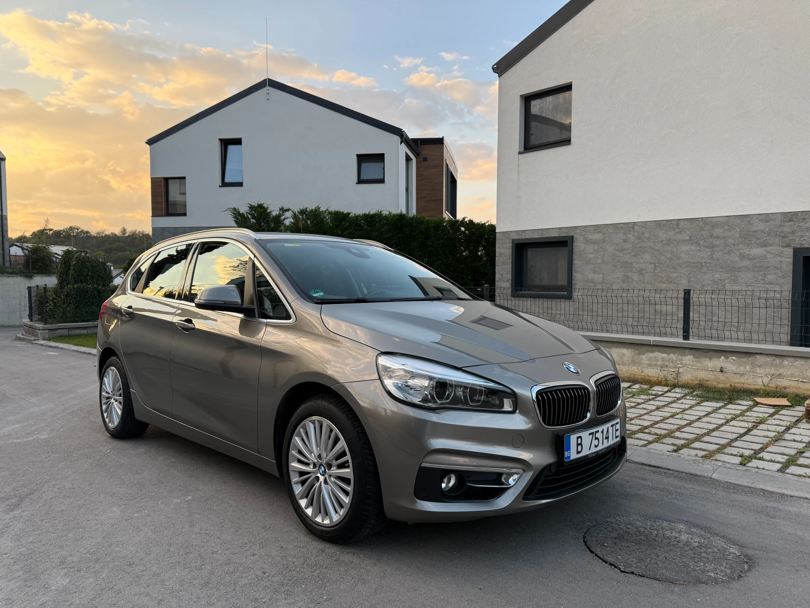 BMW 2 Active Tourer 220d - изображение 2 | Auto.bg BMW 2 Active Tourer 220d - изображение 2