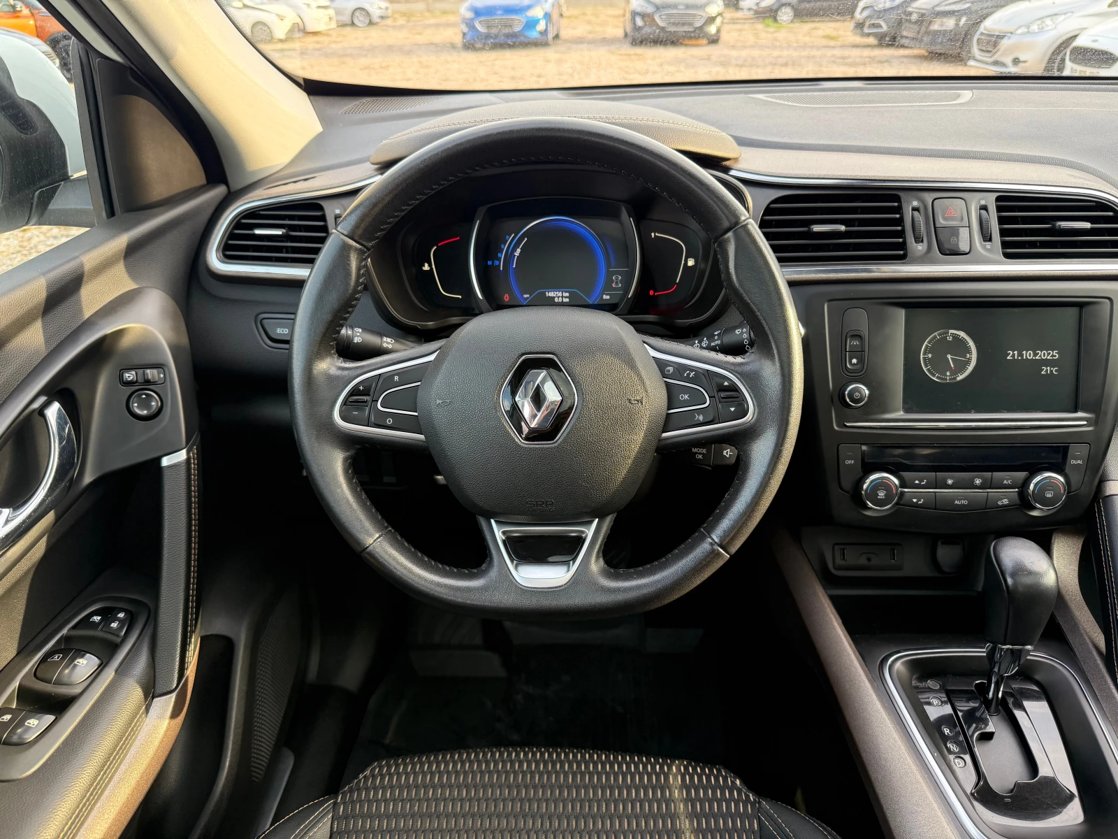 Renault Kadjar 1.5d/XMOD/AUTOMATIC/PANORAMA/FULL/EURO6 - изображение 10 | Auto.bg Renault Kadjar 1.5d/XMOD/AUTOMATIC/PANORAMA/FULL/EURO6 - изображение 10