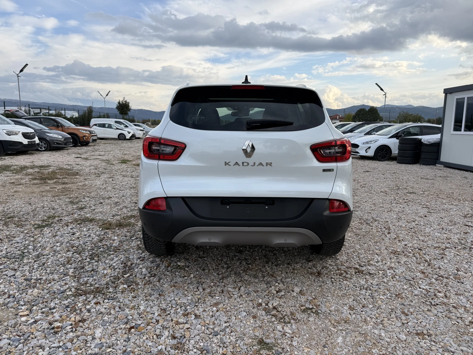 Renault Kadjar 1.5d/XMOD/AUTOMATIC/PANORAMA/FULL/EURO6 - изображение 3 | Auto.bg Renault Kadjar 1.5d/XMOD/AUTOMATIC/PANORAMA/FULL/EURO6 - изображение 3