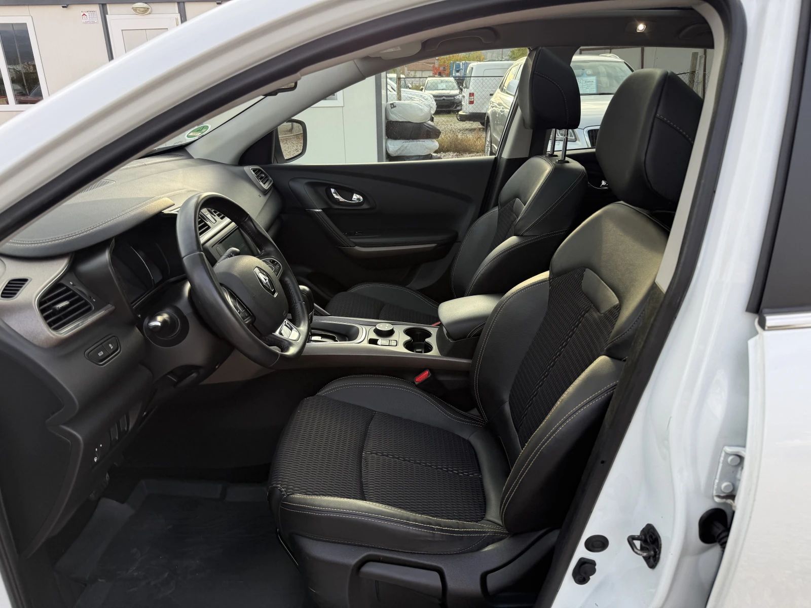 Renault Kadjar 1.5d/XMOD/AUTOMATIC/PANORAMA/FULL/EURO6 - изображение 7 | Auto.bg Renault Kadjar 1.5d/XMOD/AUTOMATIC/PANORAMA/FULL/EURO6 - изображение 7