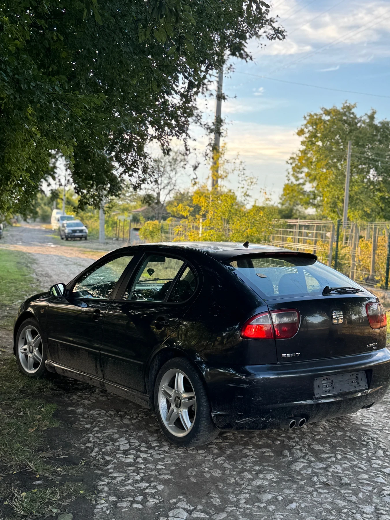 Seat Leon 1.9 TDI FR 131кс - изображение 3 | Auto.bg Seat Leon 1.9 TDI FR 131кс - изображение 3