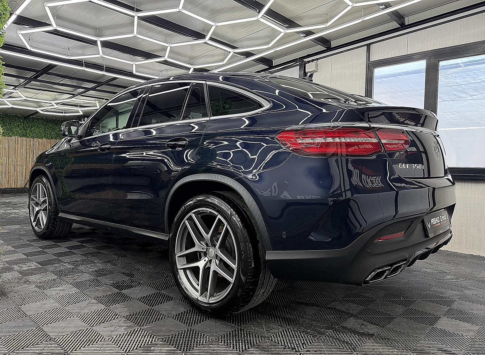 Mercedes-Benz GLE 350 360-K/KeylessGo/AMG-line/ПОДГРЕВ ОБДУХВАНЕ ЛИЗИНГ | Auto.bg — изображение 1 Mercedes-Benz GLE 350 360-K/KeylessGo/AMG-line/ПОДГРЕВ ОБДУХВАНЕ ЛИЗИНГ | Auto.bg — изображение 1
