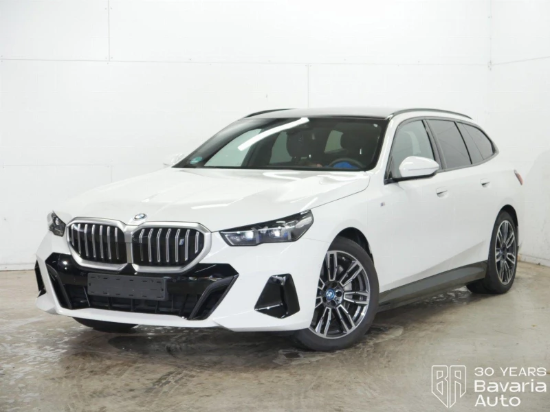 BMW i5 40 eDrive Touring M Sport Paket  - 104890 лв. / 53629.41 € - 43264321 1 | Car24.bg BMW i5 40 eDrive Touring M Sport Paket  - 104890 лв. / 53629.41 € - 43264321 1
