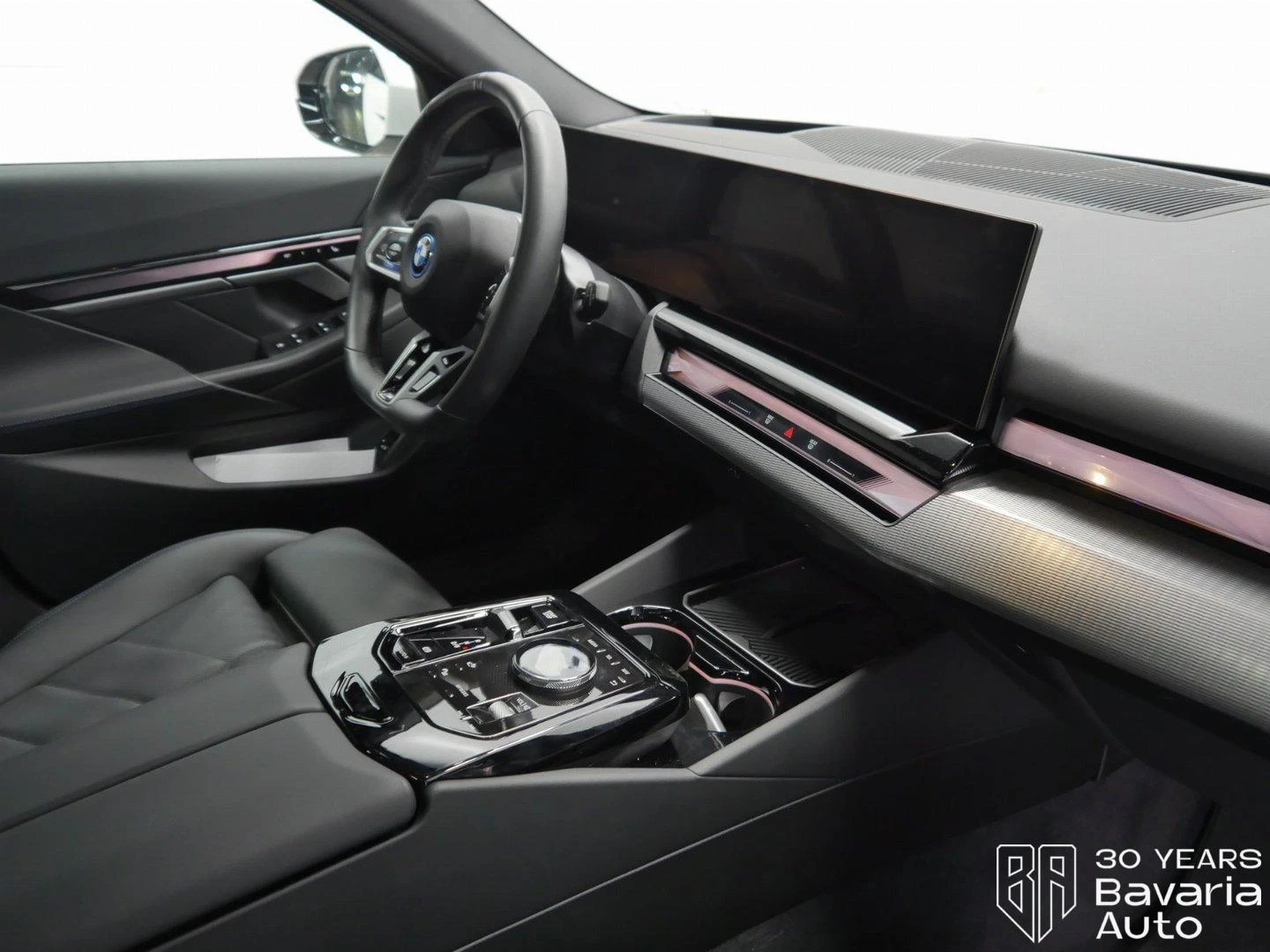 BMW i5 40 eDrive Touring M Sport Paket  - изображение 7 | Auto.bg BMW i5 40 eDrive Touring M Sport Paket  - изображение 7