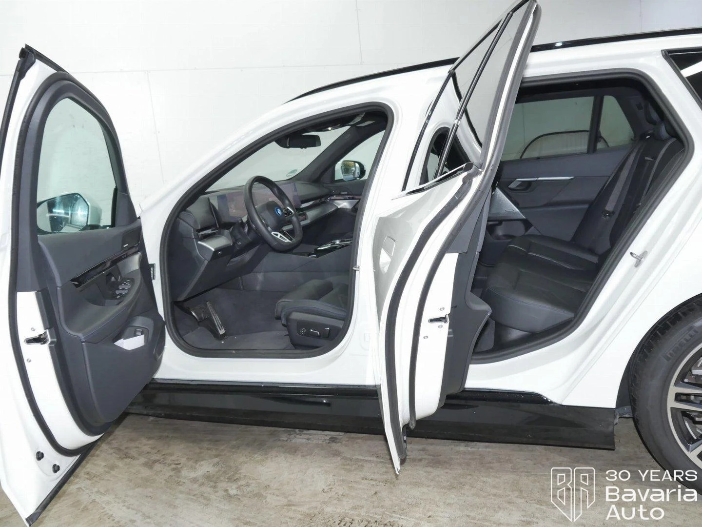 BMW i5 40 eDrive Touring M Sport Paket  - изображение 5 | Auto.bg BMW i5 40 eDrive Touring M Sport Paket  - изображение 5