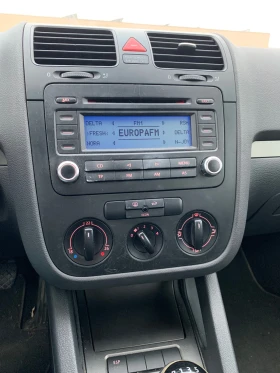 VW Golf 1.6 FSI - 3500 лв. / 1789.52 € - 24241942 7 | Car24.bg VW Golf 1.6 FSI - 3500 лв. / 1789.52 € - 24241942 7