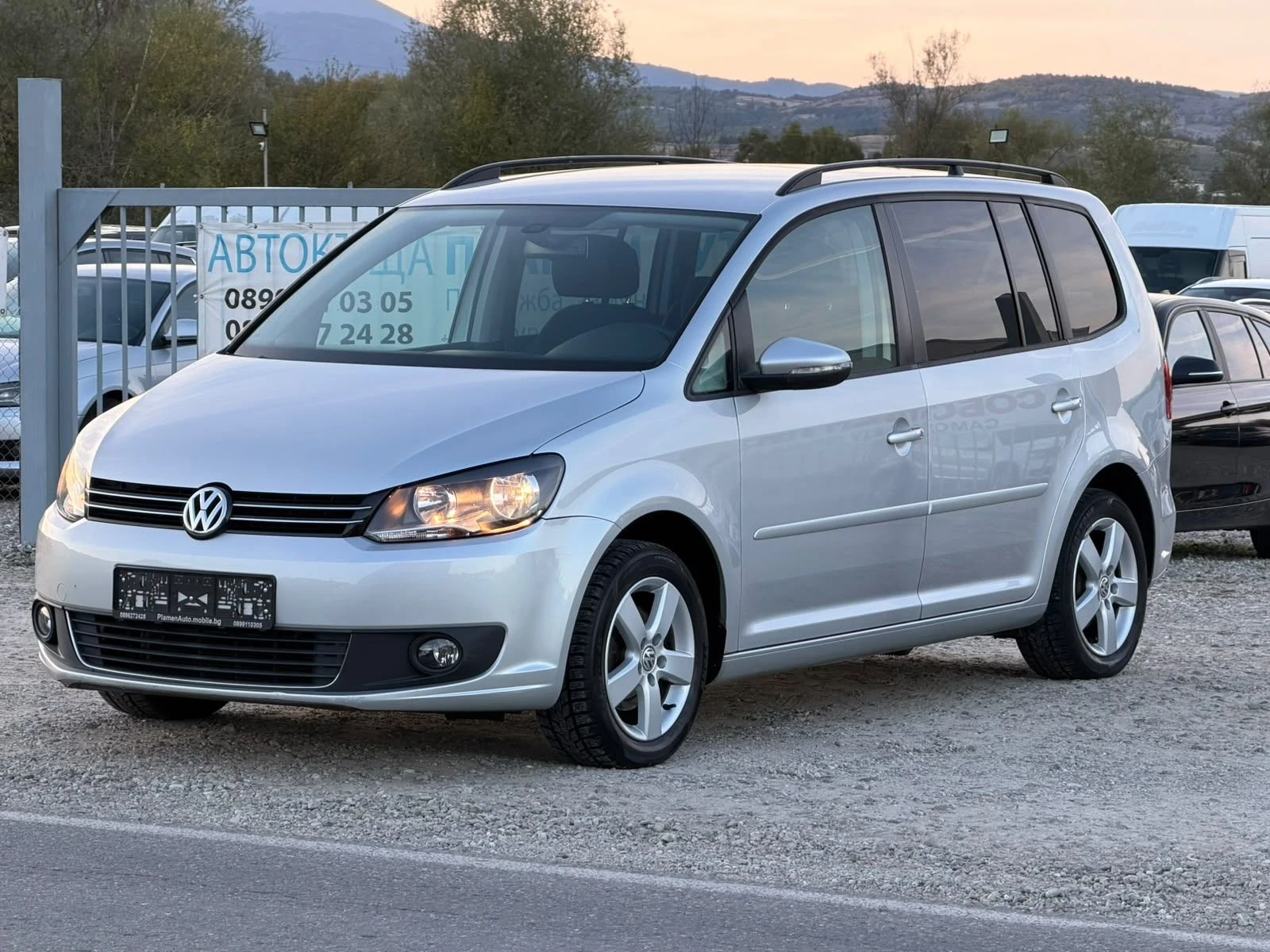 VW Touran 1.6TDI 105K.S.6s.k..7MESTA | Auto.bg — изображение 1 VW Touran 1.6TDI 105K.S.6s.k..7MESTA | Auto.bg — изображение 1