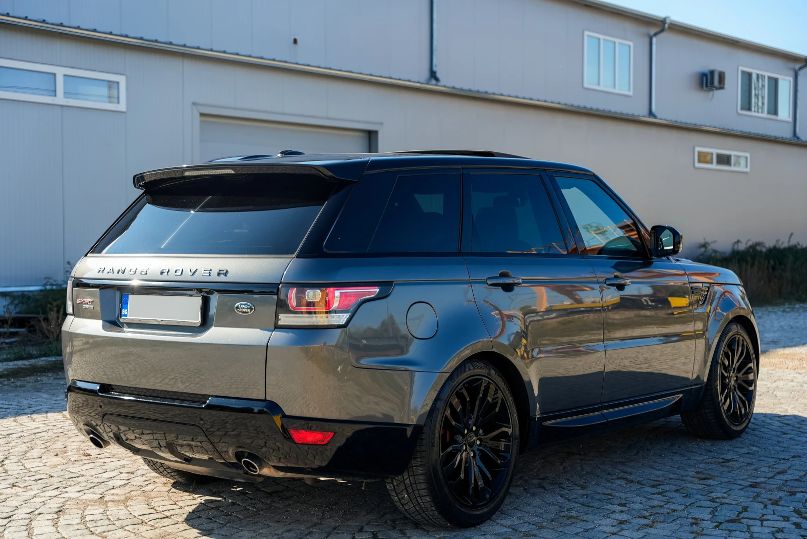 Land Rover Range Rover Sport 4.4 SDV8/7-местен/ЛИЗИНГ - изображение 5 | Auto.bg Land Rover Range Rover Sport 4.4 SDV8/7-местен/ЛИЗИНГ - изображение 5