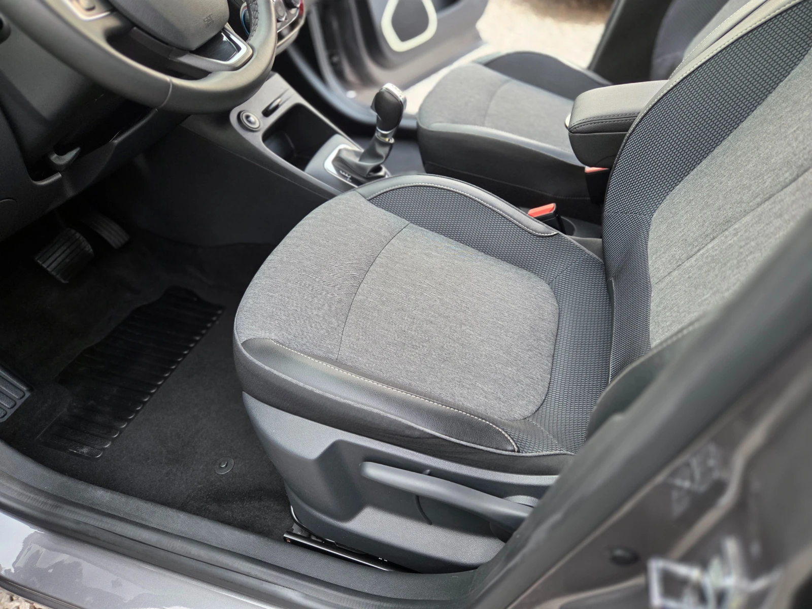 Renault Captur 1.5DCI FACE - изображение 10 | Auto.bg Renault Captur 1.5DCI FACE - изображение 10