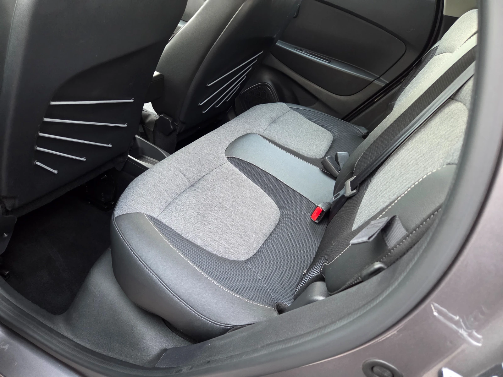 Renault Captur 1.5DCI FACE - изображение 7 | Auto.bg Renault Captur 1.5DCI FACE - изображение 7