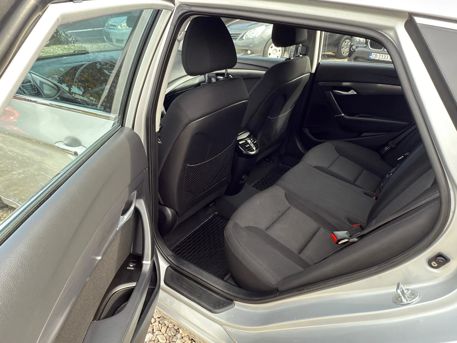 Hyundai I40 1.6 i - изображение 8 | Auto.bg Hyundai I40 1.6 i - изображение 8