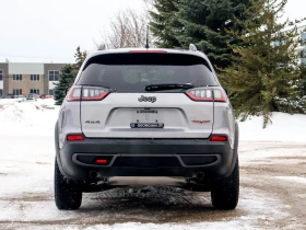 Jeep Cherokee TRAILHAWK * CARFAX * АвтоКредит* (ЦЕНА ДО БГ) - 19099 € / 37354.40 лв. - 98112375 4 | Car24.bg Jeep Cherokee TRAILHAWK * CARFAX * АвтоКредит* (ЦЕНА ДО БГ) - 19099 € / 37354.40 лв. - 98112375 4