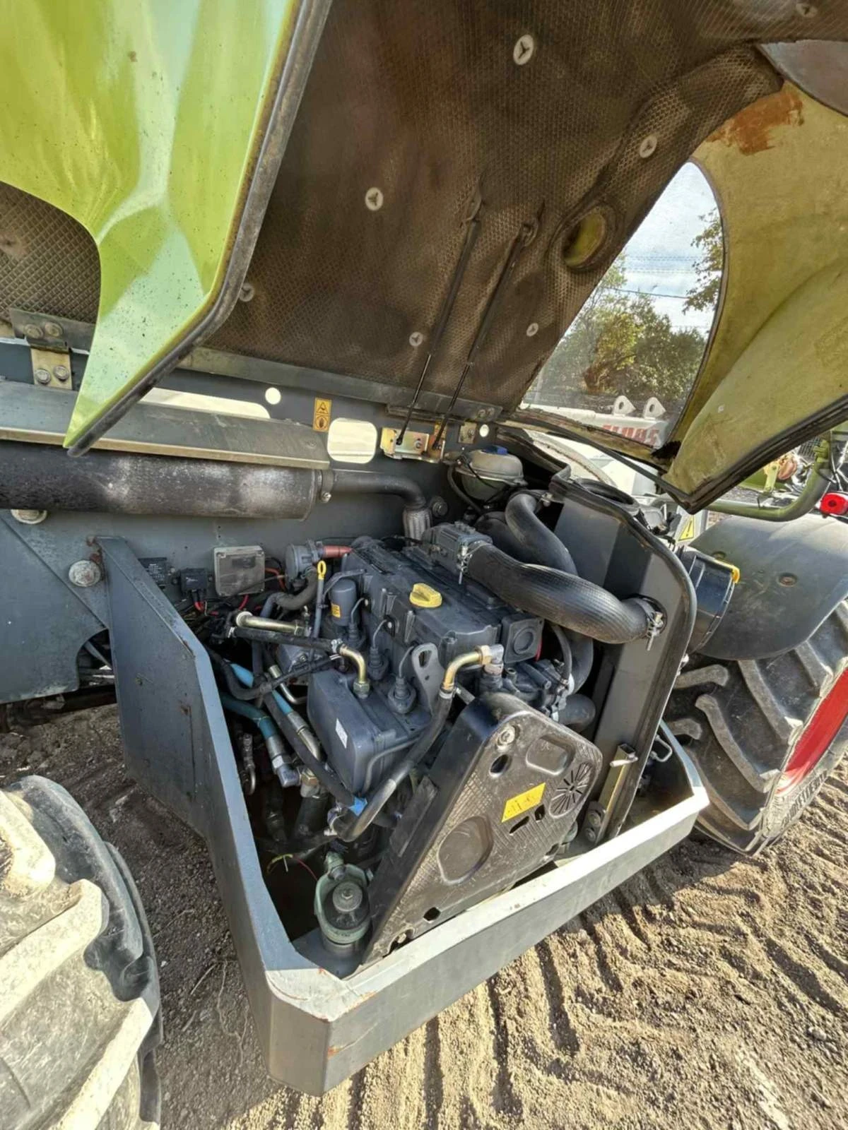 Телескопичен товарач Claas Скорпион 7040 - изображение 2 | Auto.bg Телескопичен товарач Claas Скорпион 7040 - изображение 2