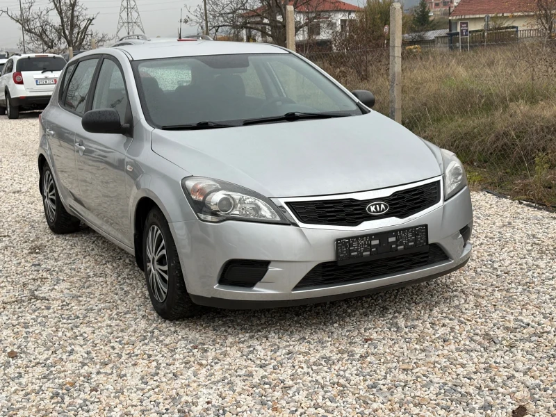 Kia Ceed Facelift 2010г - 7700 лв. / 3936.95 € - 73724871 1 | Car24.bg Kia Ceed Facelift 2010г - 7700 лв. / 3936.95 € - 73724871 1