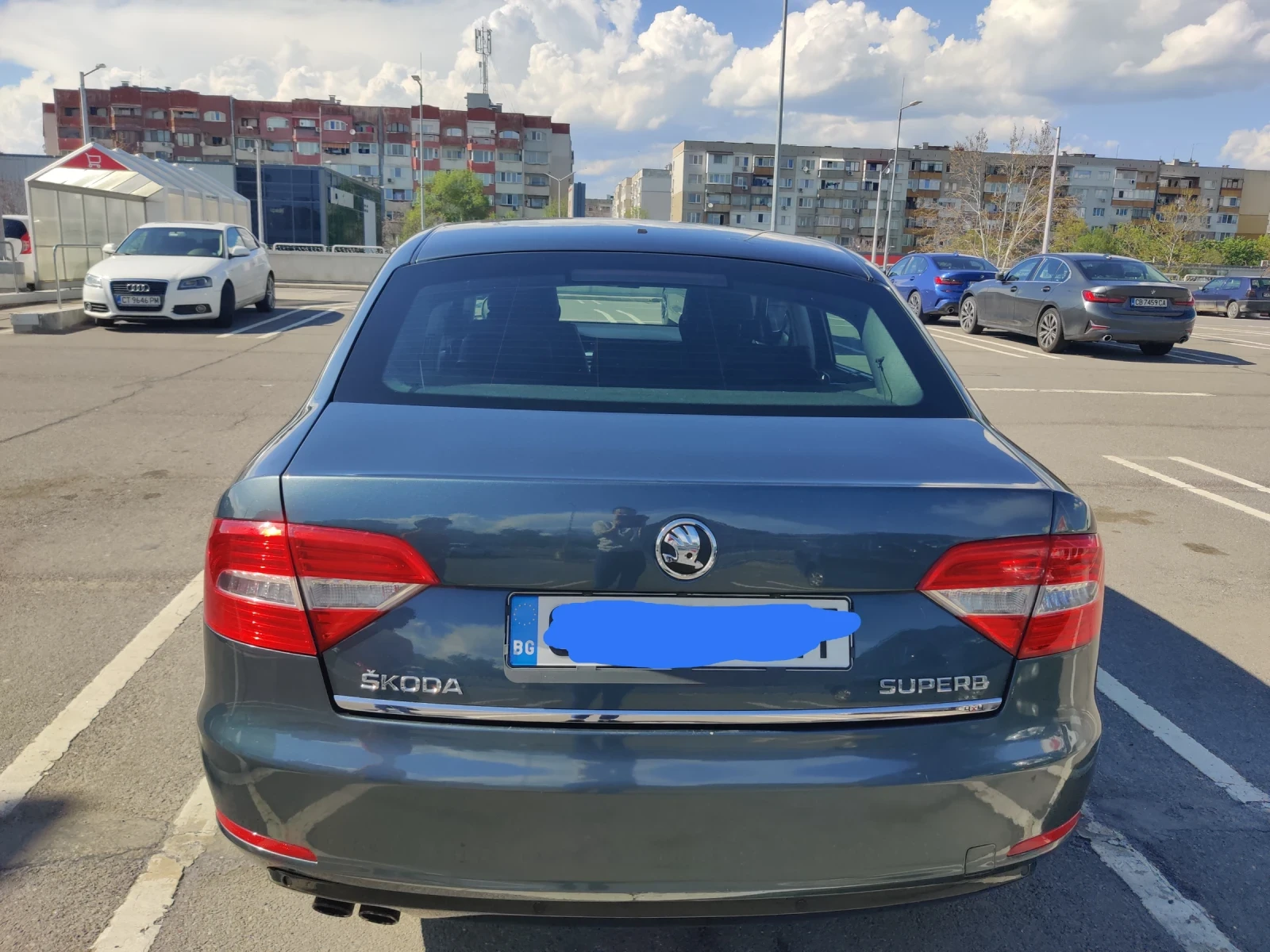Skoda Superb 2.0TDI, 170HP, 4х4, 6DSG, пълна сервизна история - изображение 2 | Auto.bg Skoda Superb 2.0TDI, 170HP, 4х4, 6DSG, пълна сервизна история - изображение 2