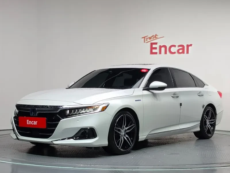 Honda Accord 10Th Generation 2.0 Hybrid Touring | Auto.bg — изображение 1 Honda Accord 10Th Generation 2.0 Hybrid Touring | Auto.bg — изображение 1