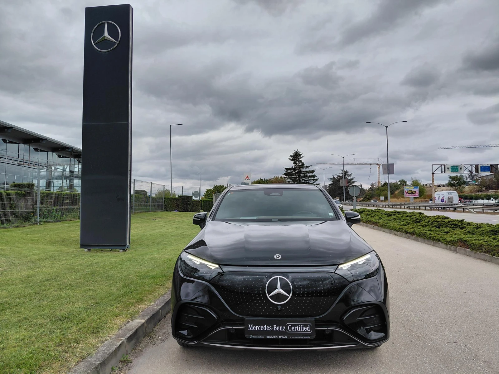 Mercedes-Benz EQE 500 4MATIC - изображение 2 | Auto.bg Mercedes-Benz EQE 500 4MATIC - изображение 2