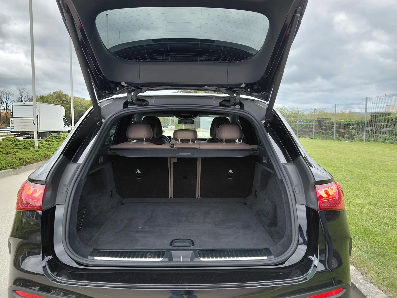 Mercedes-Benz EQE 500 4MATIC - изображение 7 | Auto.bg Mercedes-Benz EQE 500 4MATIC - изображение 7