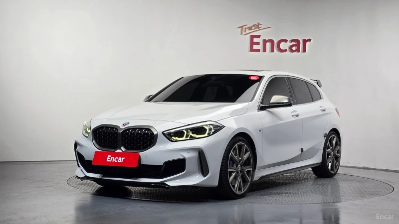 BMW M135 xDrive* ПОДГРЕВ* КАМЕРА* HEADUP* SUNROOF* - 24400 € / 47722.25 лв. - 81203620 1 | Car24.bg BMW M135 xDrive* ПОДГРЕВ* КАМЕРА* HEADUP* SUNROOF* - 24400 € / 47722.25 лв. - 81203620 1