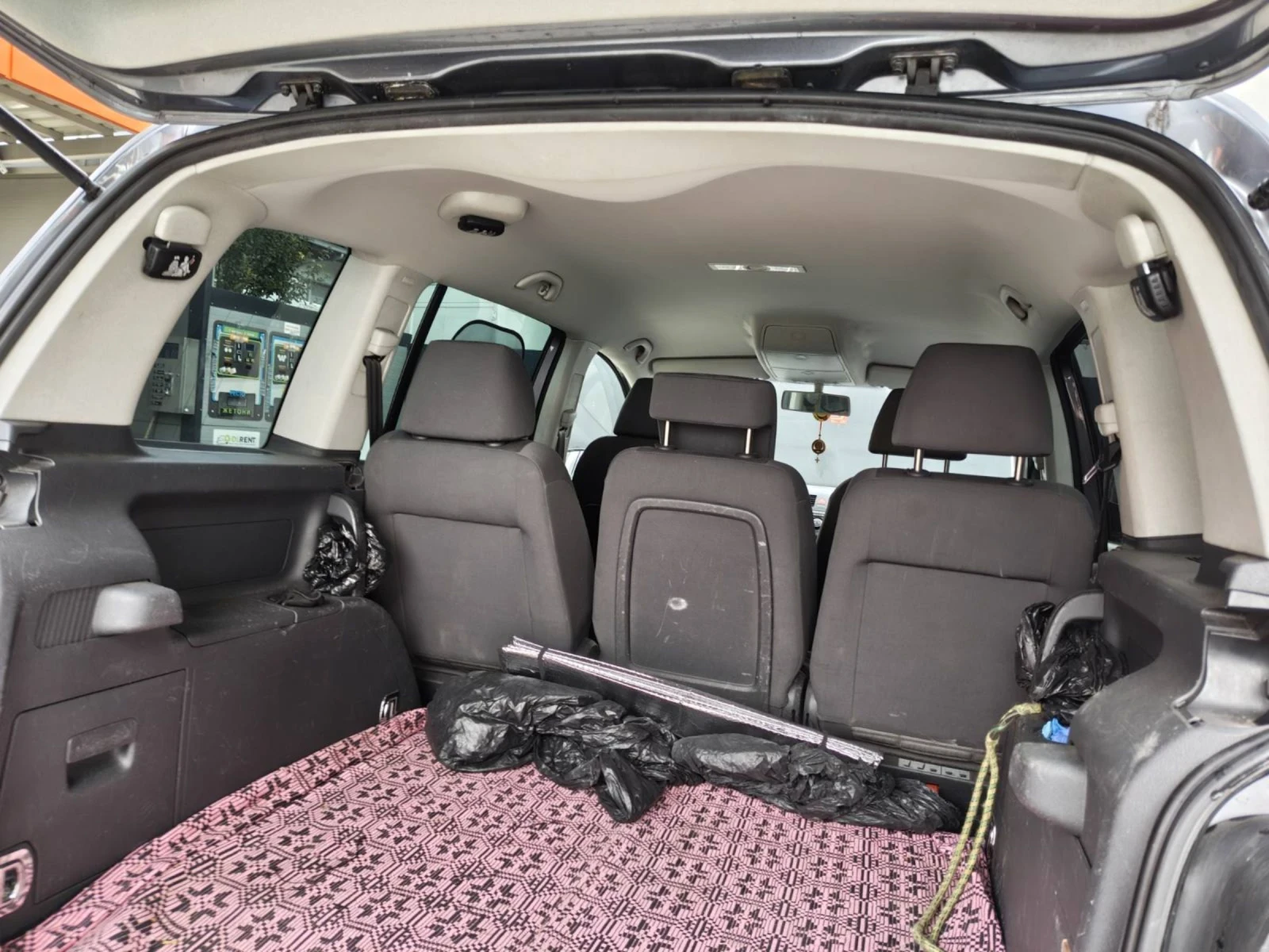 VW Touran  - изображение 10 | Auto.bg VW Touran  - изображение 10
