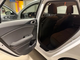 Kia Ceed SW 1.5T "Comfort" - 15500 € / 30315.36 лв. - 11548058 12 | Car24.bg Kia Ceed SW 1.5T "Comfort" - 15500 € / 30315.36 лв. - 11548058 12